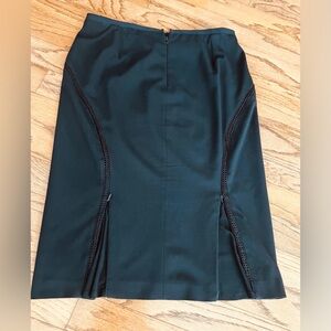 Tahari Elegant Fully Lined Black Skirt size 14, measurements are in the pictures
